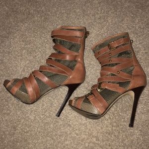 Guess pip toe booties